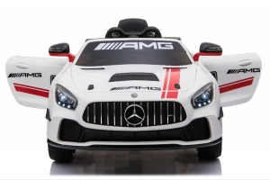 Mercedes AMG GT4 Kinderauto mit Fernsteuerung von vorne mit offenen Türen 